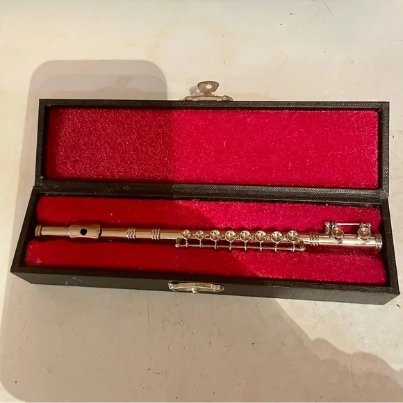 American Girl Doll Flute - Picture 2 of 4